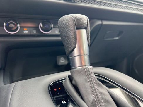 Used 2024 Honda HR-V LX image 21
