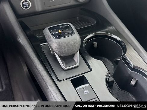 Used 2023 Nissan Rogue SV AWD/4WD image 16