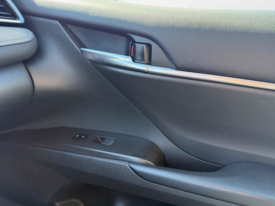 Used 2023 Toyota Camry SE FWD image 35