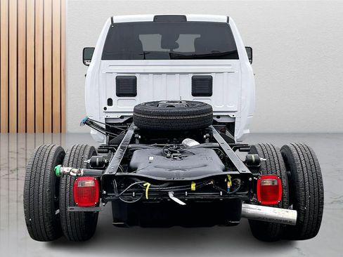 New 2026 RAM 3500 Tradesman AWD/4WD image 20
