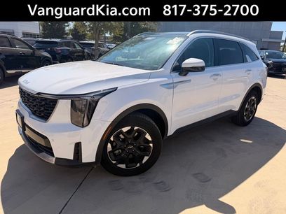 Certified 2025 Kia Sorento S w/ Panoramic Sunroof Package