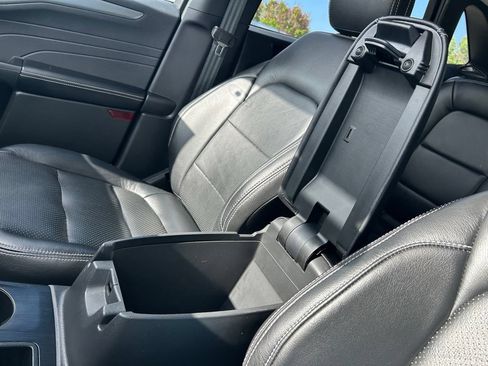 Used 2023 Ford Escape SE FWD image 38
