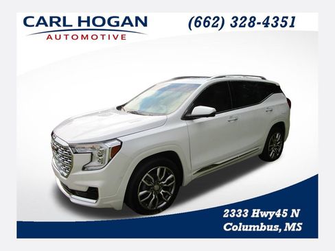 Used 2024 GMC Terrain Denali w/ Denali Premium Package AWD/4WD image 1