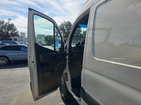 New 2025 Mercedes-Benz Sprinter 2500 image 19