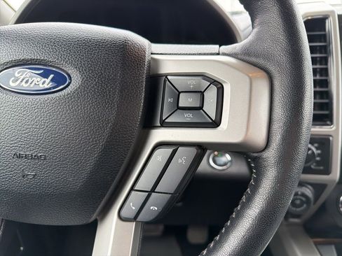 Used 2019 Ford F150 Lariat w/ Equipment Group 502A Luxury image 21