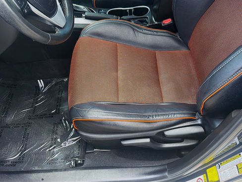Used 2019 Toyota Corolla SE FWD image 17