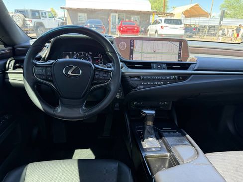 Used 2019 Lexus ES 350 image 19