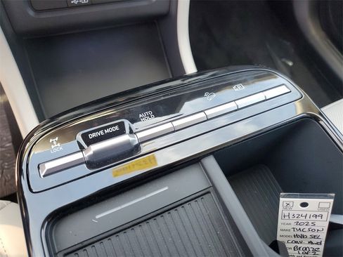 Used 2025 Hyundai Tucson SEL image 28