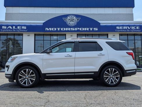 Used 2018 Ford Explorer Platinum AWD/4WD image 1
