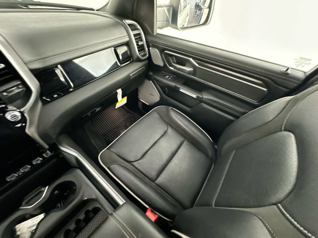 Used 2025 RAM 1500 Laramie w/ Night Edition AWD/4WD image 11