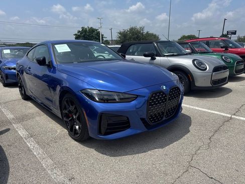 Certified 2025 BMW 430i Coupe w/ M Sport Package RWD image 2