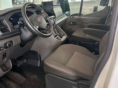 Used 2023 Ford Transit 350 XLT image 5