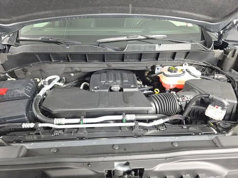 Used 2025 Chevrolet Silverado 1500 LT w/ Protection Package AWD/4WD image 9
