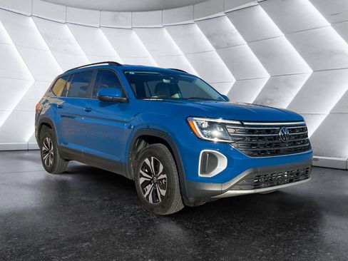 Used 2025 Volkswagen Atlas SE AWD/4WD image 1