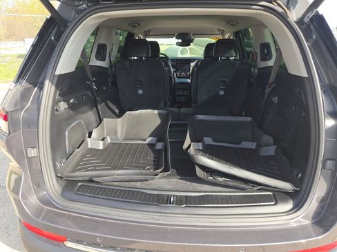 Used 2021 Jeep Grand Cherokee L Limited w/ Trailer Tow Group (B) image 15