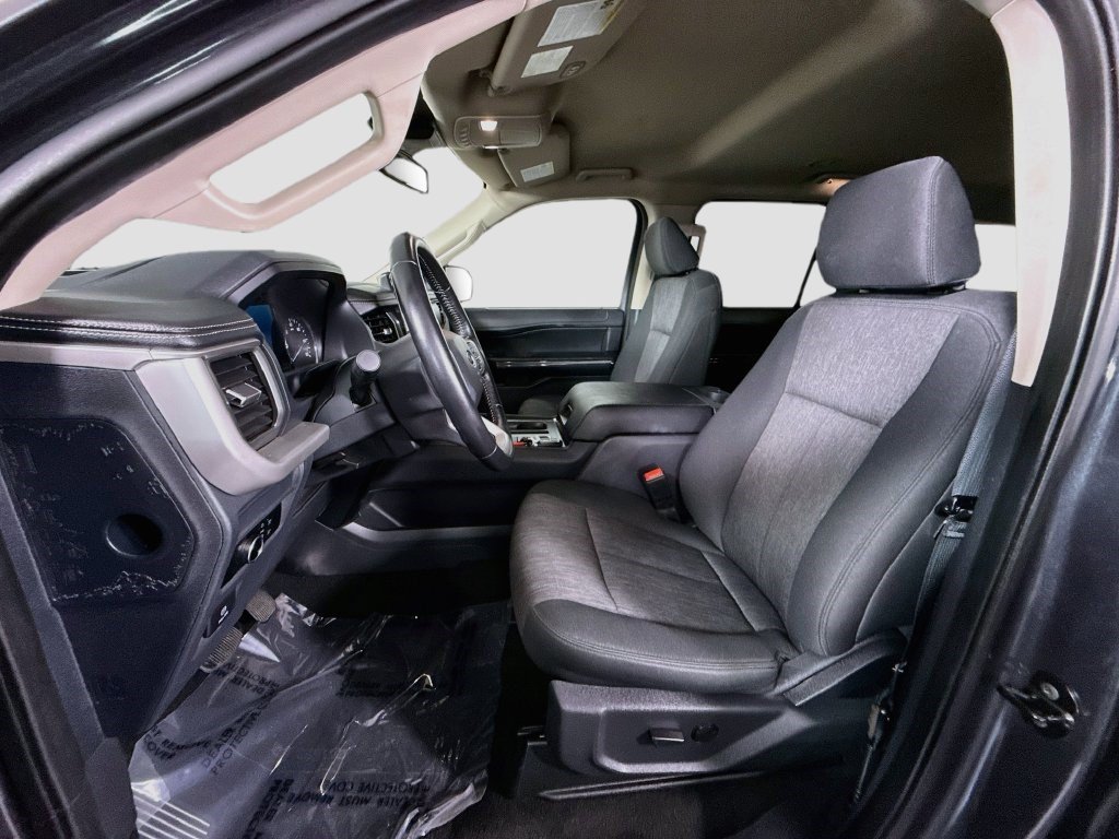Used 2024 Ford Expedition XLT RWD image 21