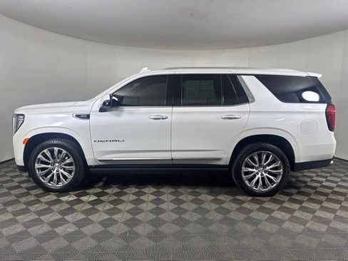 Used 2022 GMC Yukon Denali AWD/4WD image 7