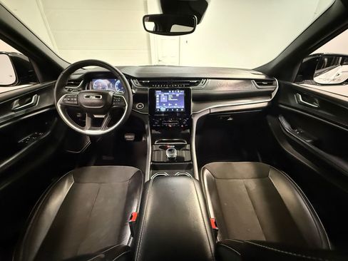 Used 2024 Jeep Grand Cherokee L Altitude image 71