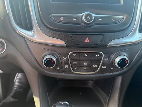 Used 2019 Chevrolet Equinox LT AWD/4WD image 7