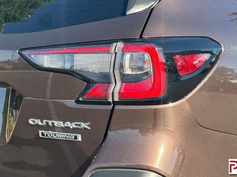 Used 2021 Subaru Outback Touring AWD/4WD image 35