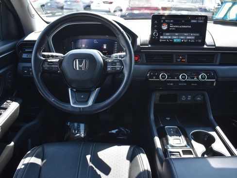 Used 2023 Honda Pilot Elite image 21