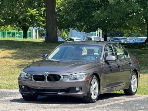 Used 2013 BMW 328i xDrive Sedan AWD/4WD image 1