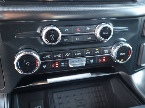 New 2025 Ford F150 Lariat w/ Equipment Group 502A High image 8