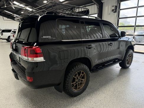 Used 2020 Toyota Land Cruiser Heritage Edition AWD/4WD image 3