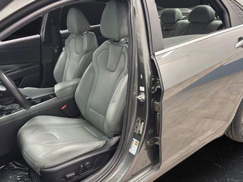 Used 2024 Hyundai Elantra Limited FWD image 9