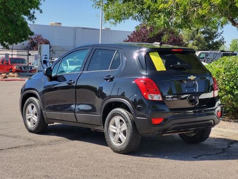 Used 2022 Chevrolet Trax LS w/ Tint and Cruise Package AWD/4WD image 3