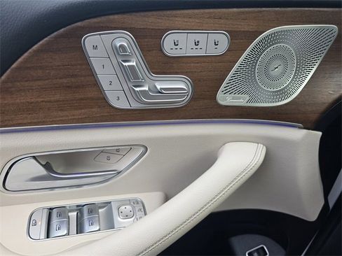 Used 2024 Mercedes-Benz GLE 450 4MATIC image 26