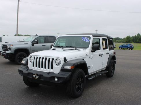 Used 2019 Jeep Wrangler Unlimited Sport S AWD/4WD image 4