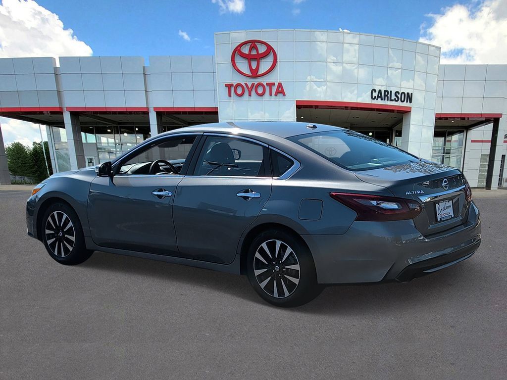 Used 2018 Nissan Altima 2.5 SL FWD image 5