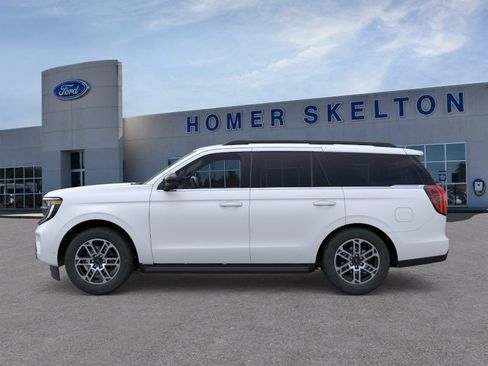 New 2026 Ford Expedition Active AWD/4WD image 3