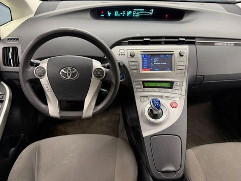 Used 2013 Toyota Prius Two image 19