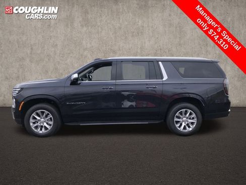 Used 2025 Chevrolet Suburban Premier AWD/4WD image 4