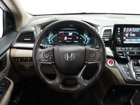 Used 2023 Honda Odyssey EX-L image 13