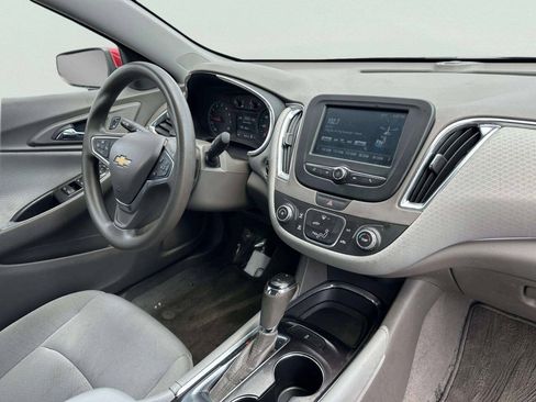 Used 2016 Chevrolet Malibu LT FWD image 18