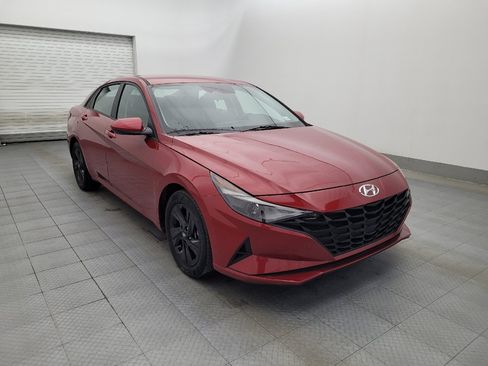 Used 2023 Hyundai Elantra SEL FWD image 13