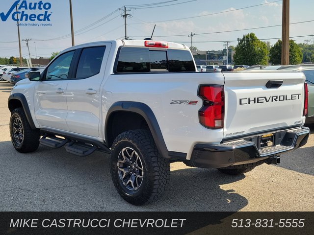 Used 2024 Chevrolet Colorado ZR2 w/ Technology Package AWD/4WD image 3