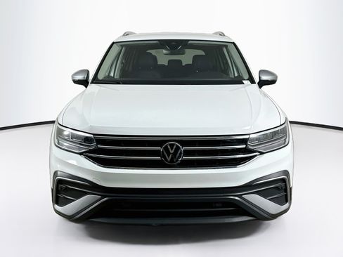Used 2024 Volkswagen Tiguan Wolfsburg Edition FWD image 2