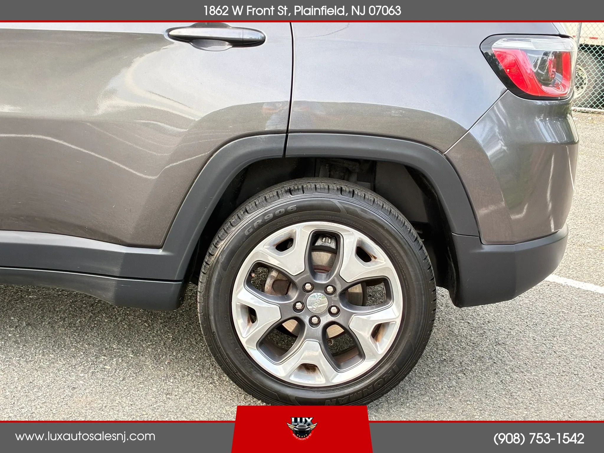Used 2018 Jeep Compass Limited AWD/4WD image 11