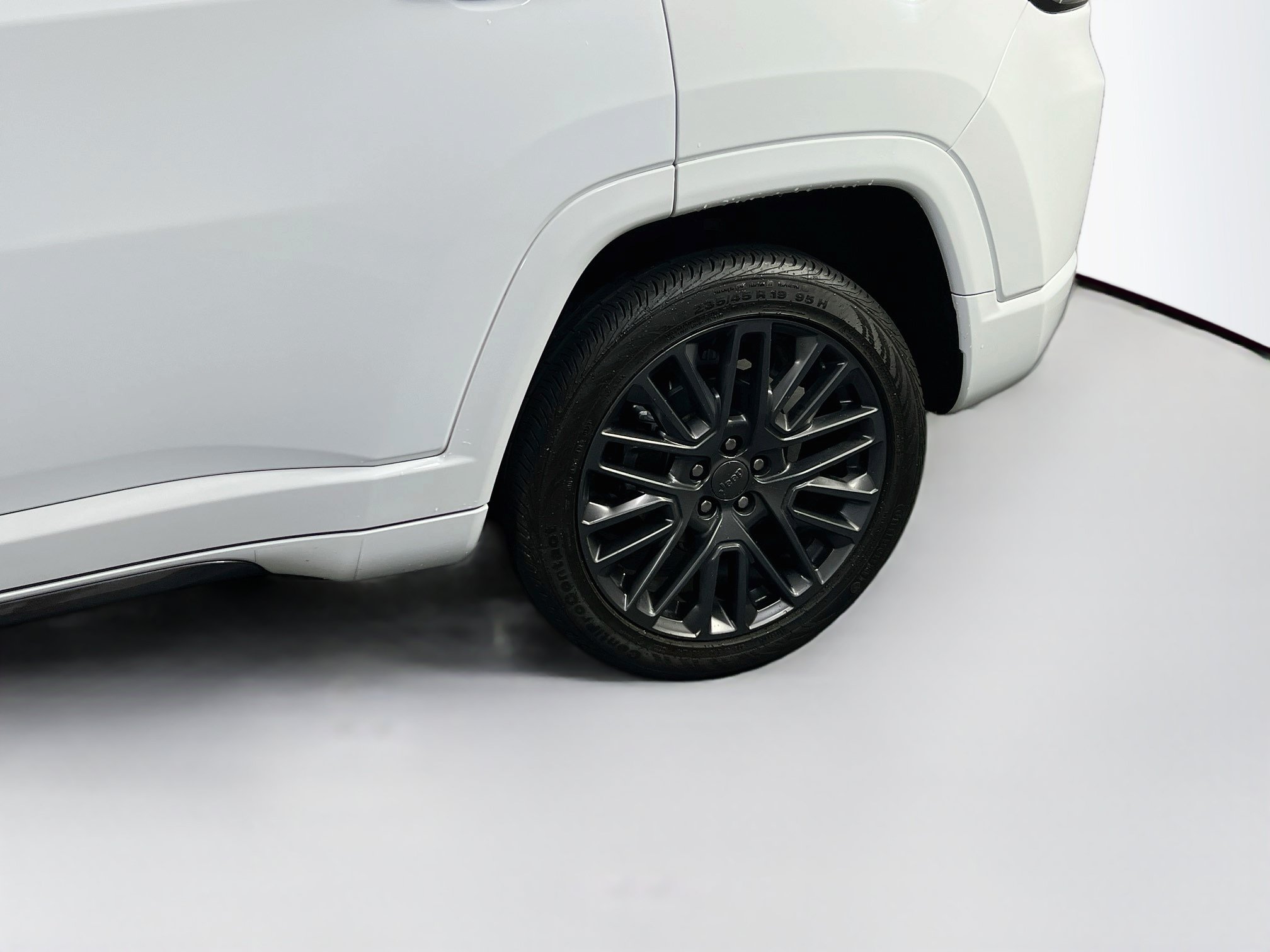 Used 2023 Jeep Compass High Altitude AWD/4WD image 30