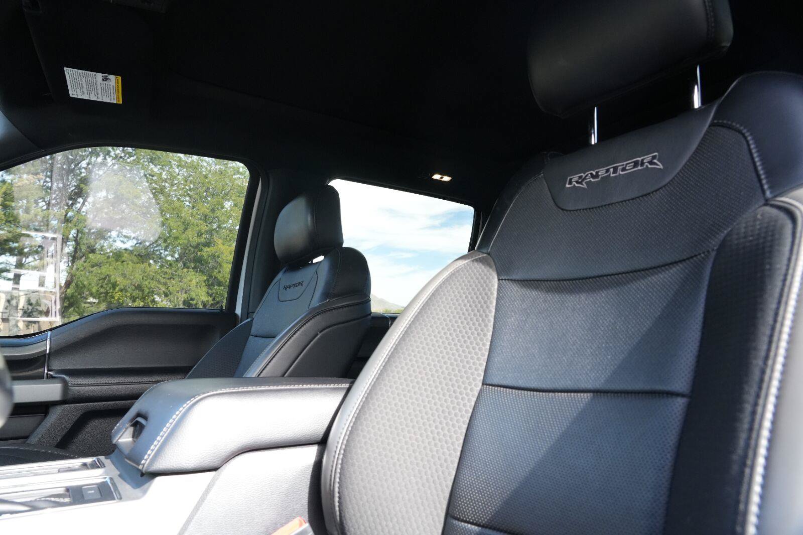 Used 2019 Ford F150 Raptor w/ Equipment Group 802A Luxury AWD/4WD image 11