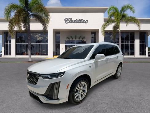 Certified 2023 Cadillac XT6 Luxury FWD image 6