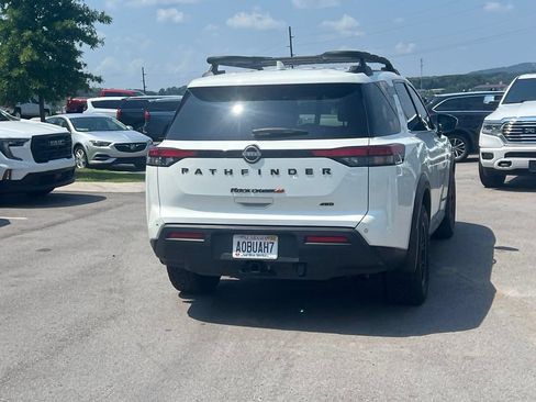 Used 2025 Nissan Pathfinder Rock Creek AWD/4WD image 5