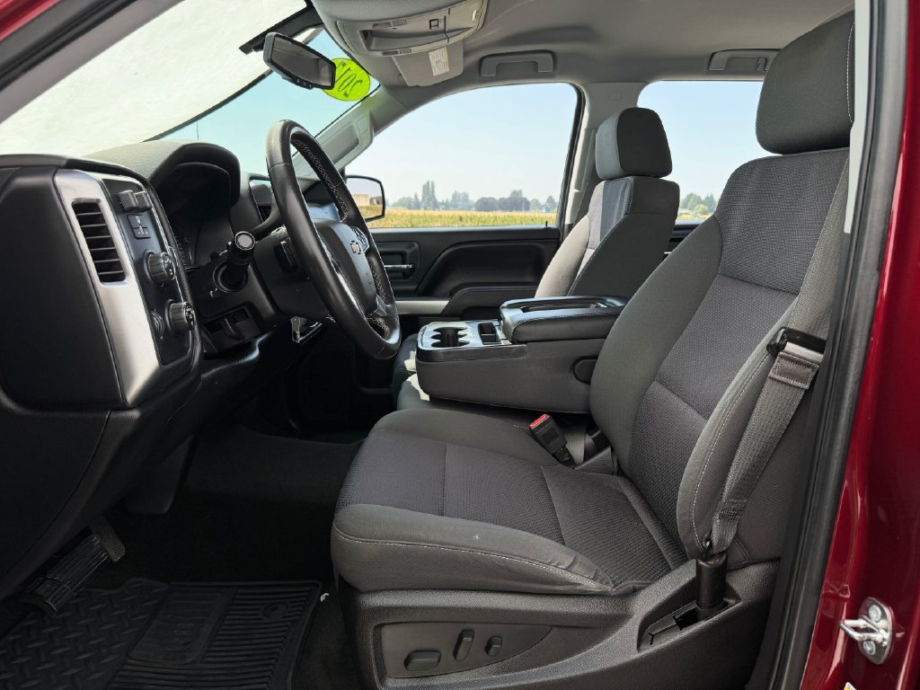 Used 2017 Chevrolet Silverado 1500 LT w/ All Star Edition AWD/4WD image 9