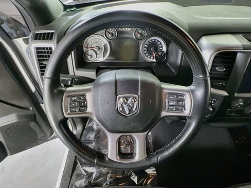 Used 2022 RAM 1500 Classic Warlock w/ Electronics Group AWD/4WD image 11