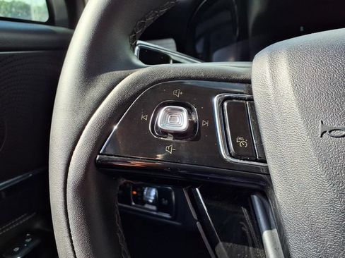 Used 2024 Lincoln Corsair FWD image 13