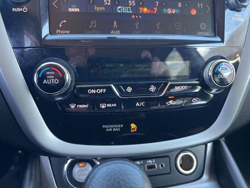 Used 2019 Nissan Murano S image 49
